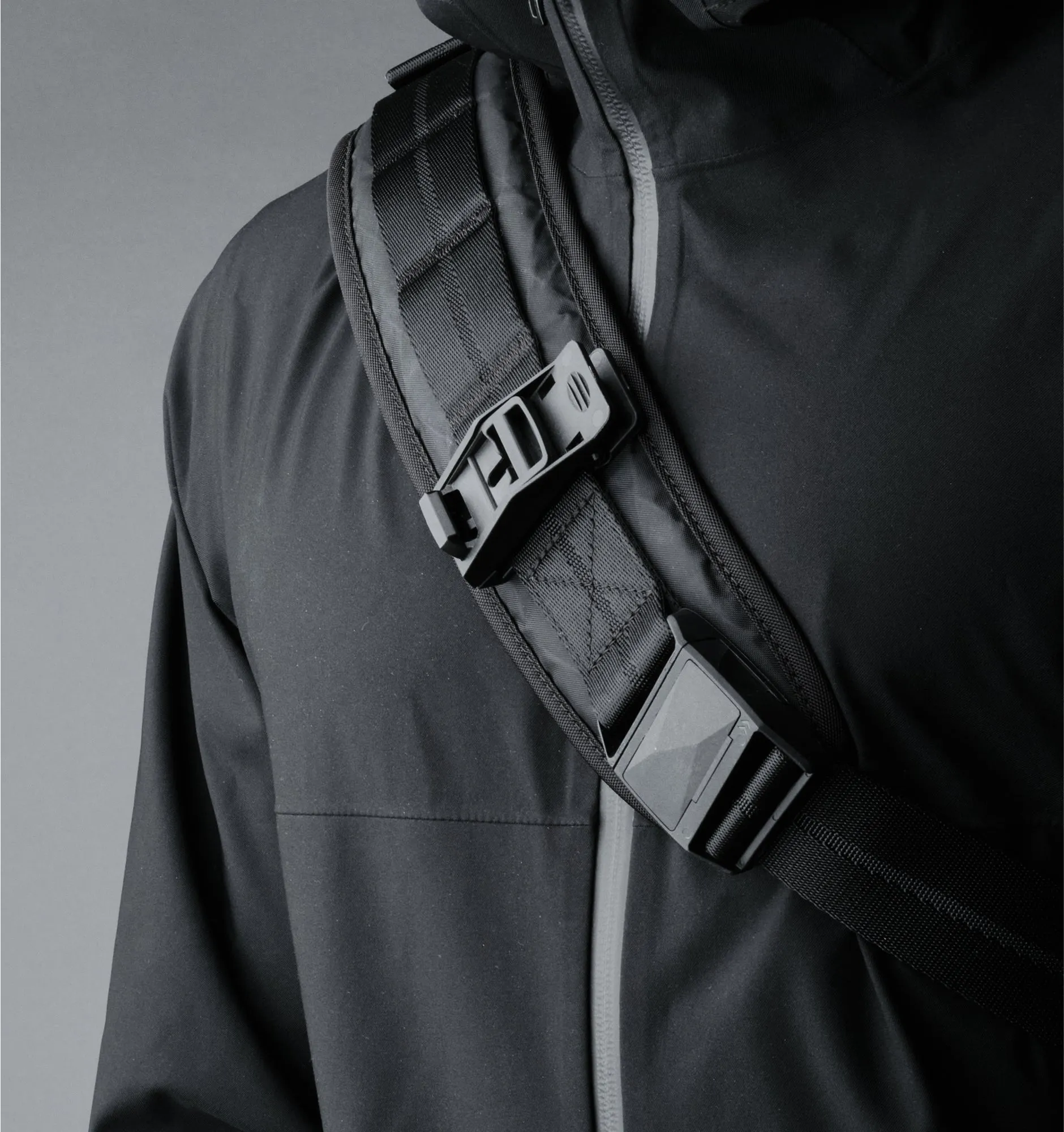 Alpaka Bravo Sling Max V2 X-Pac