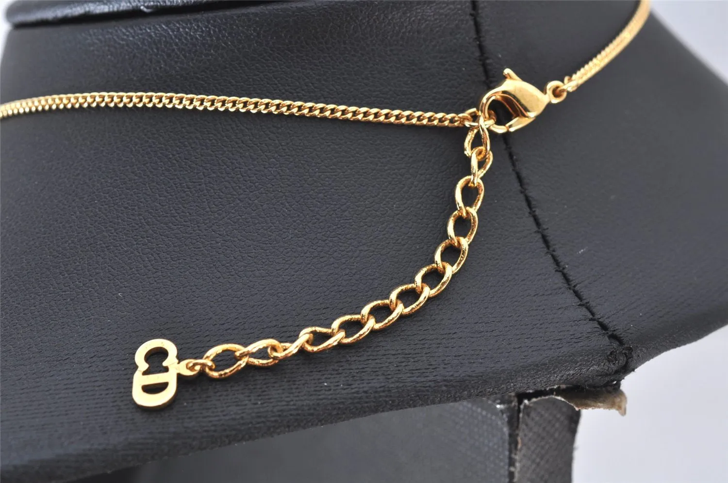 Auth Christian Dior Gold Tone Rhinestone Chain Pendant Necklace CD Box 4251K