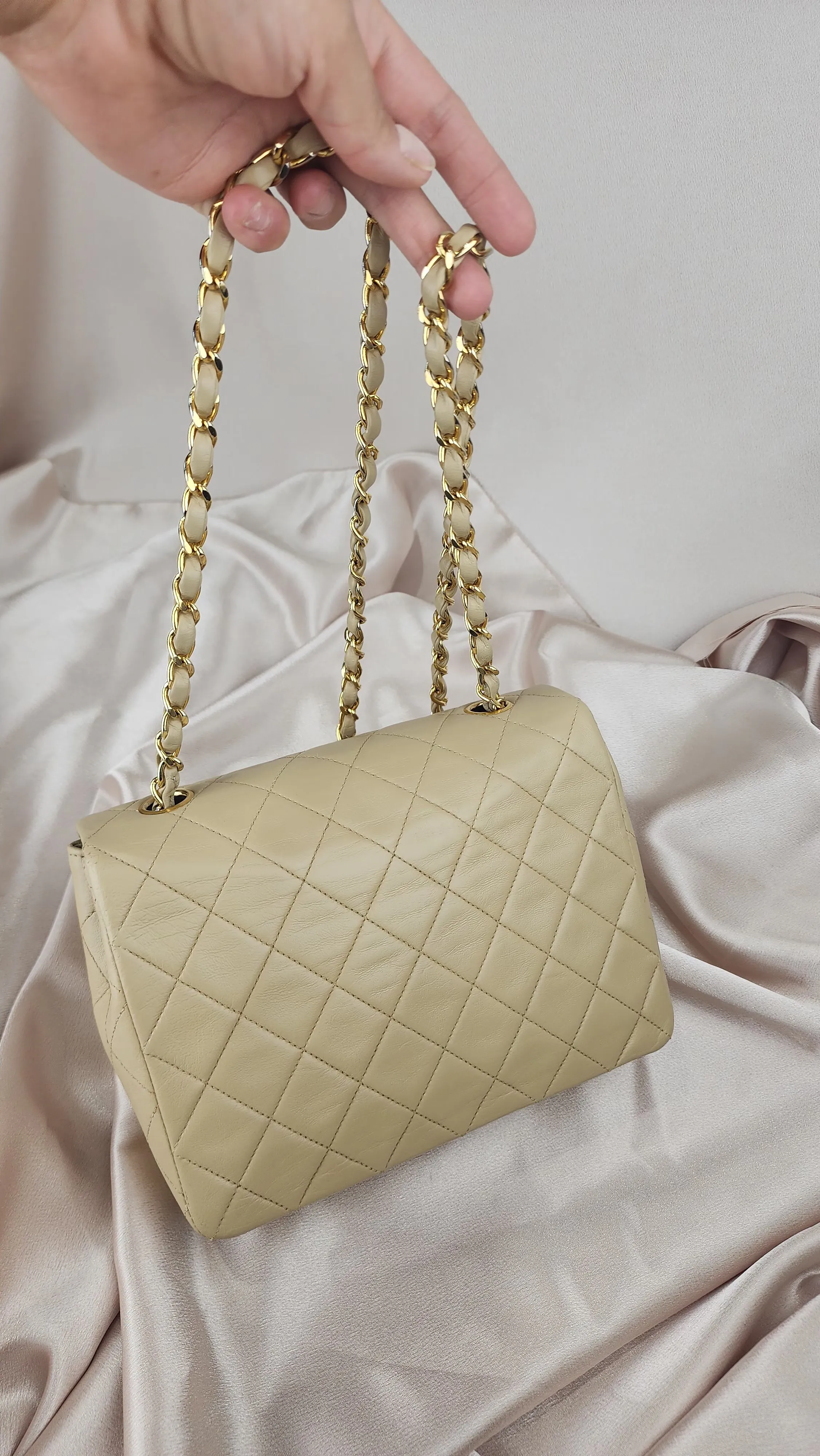 Chanel Vintage Matelasse Beige Lamb Skin Small Flap  - 818