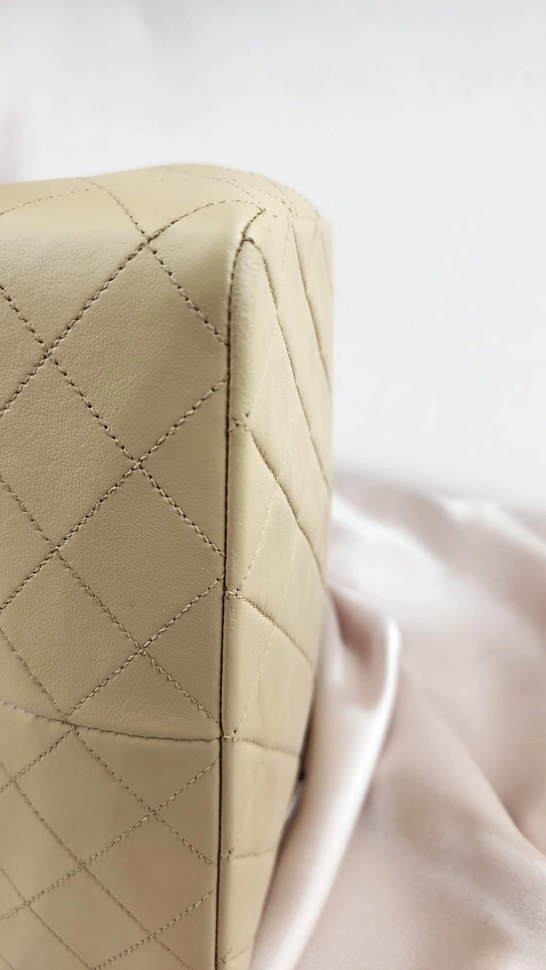 Chanel Vintage Matelasse Beige Lamb Skin Small Flap  - 818