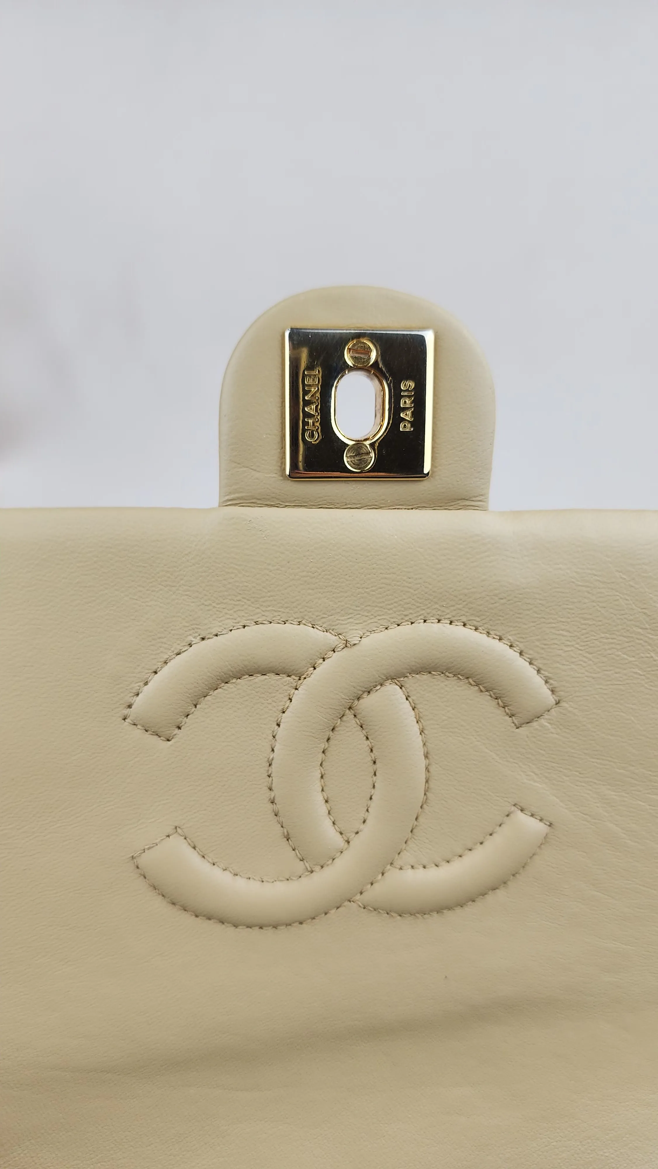 Chanel Vintage Matelasse Beige Lamb Skin Small Flap  - 818