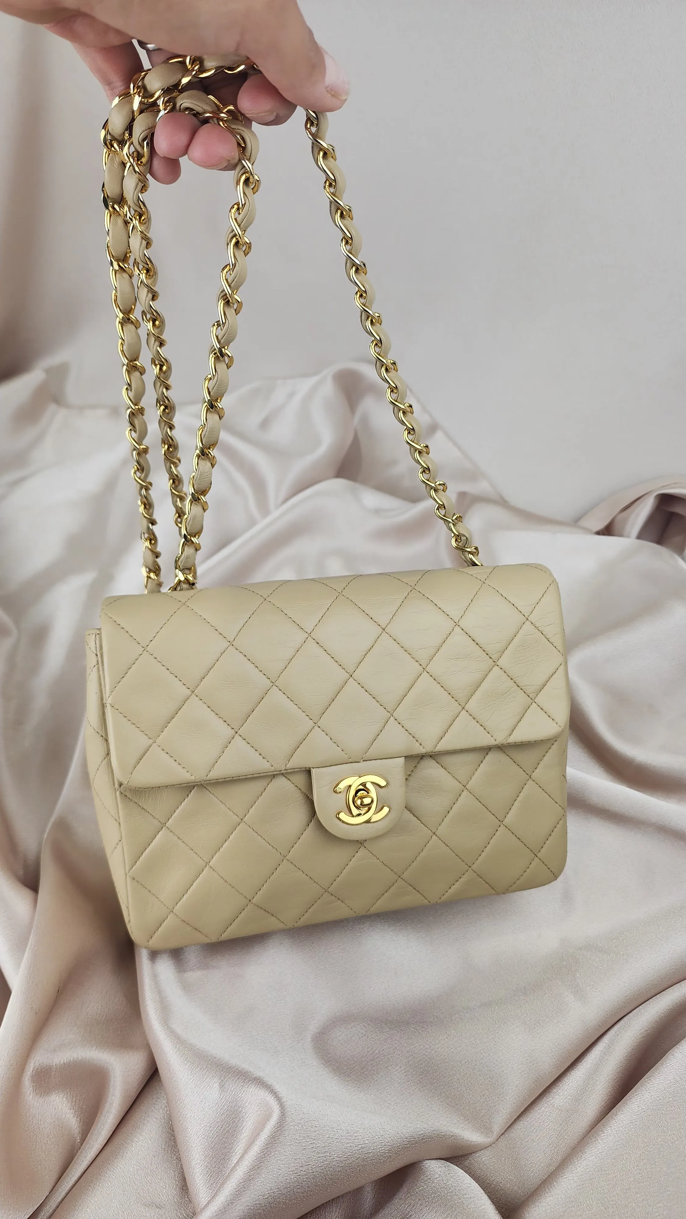 Chanel Vintage Matelasse Beige Lamb Skin Small Flap  - 818
