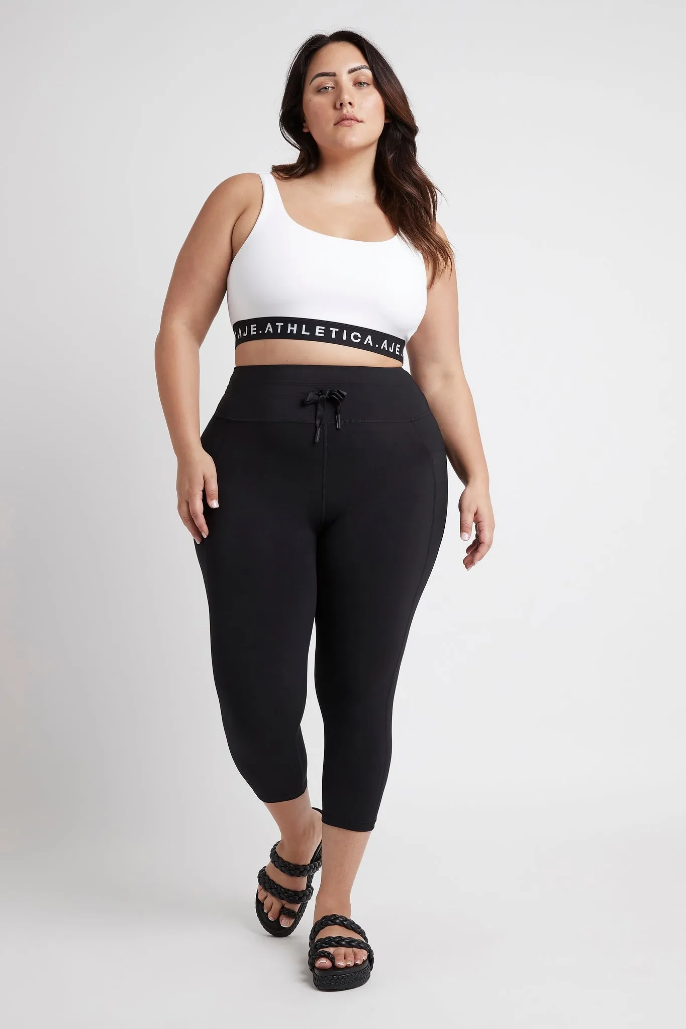 Essential Logotape Sports Bra 307