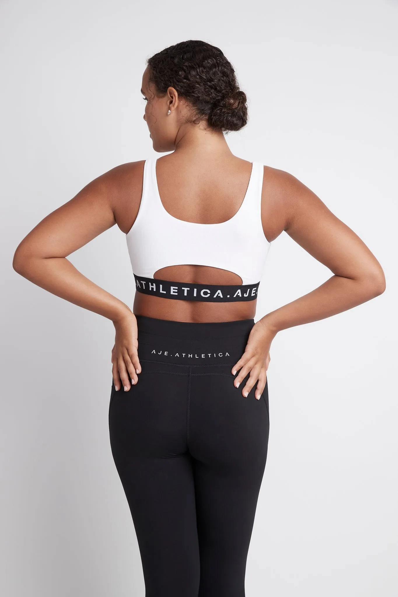 Essential Logotape Sports Bra 307