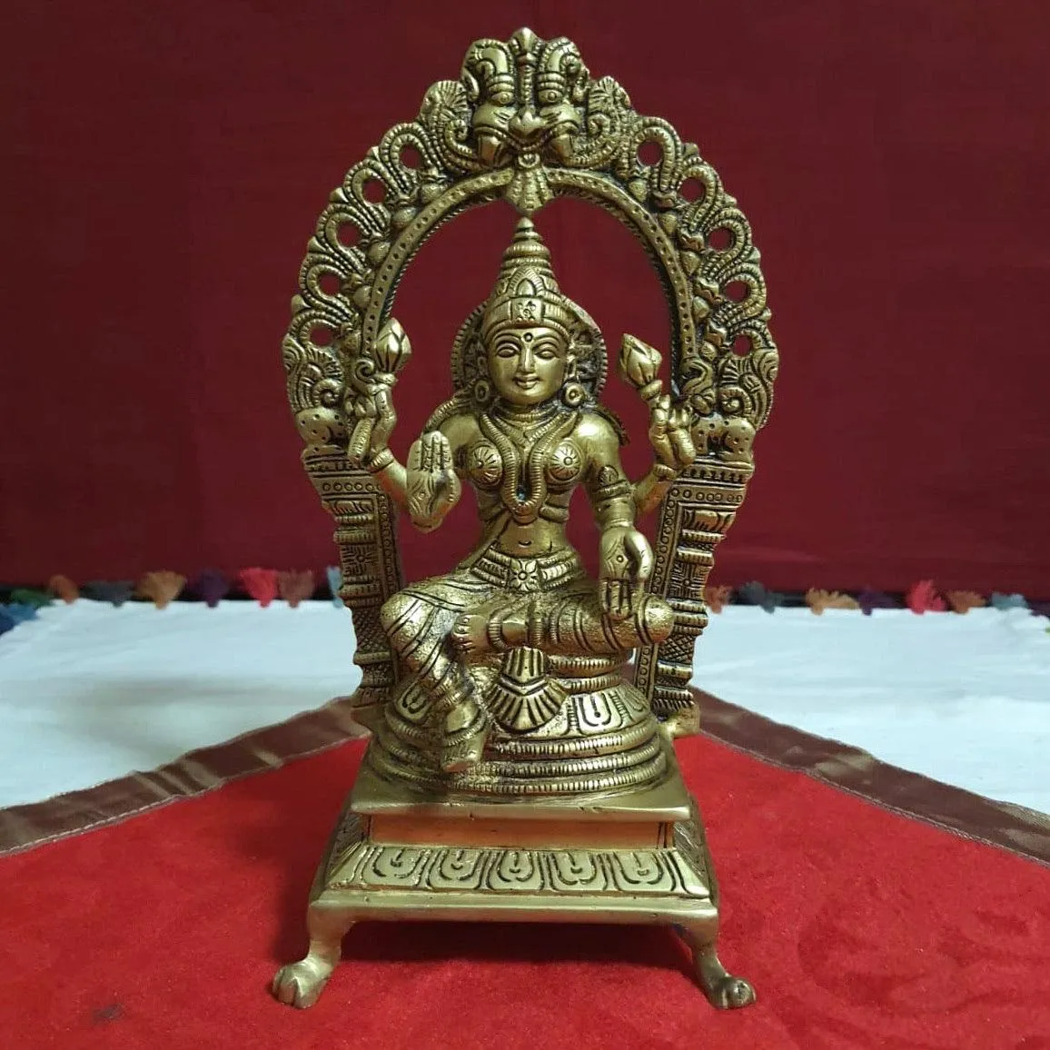 Goddess Laxmi Brass Idol - Decorative Lakshmi Statue For Home Decor and Pooja