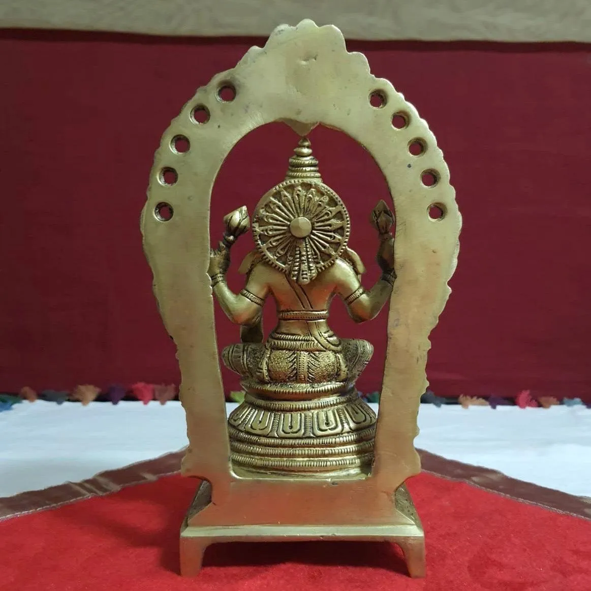 Goddess Laxmi Brass Idol - Decorative Lakshmi Statue For Home Decor and Pooja